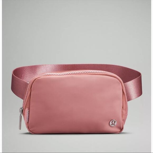 NWT Lululemon Belt Bag Pink Pastel - Picture 1 of 8